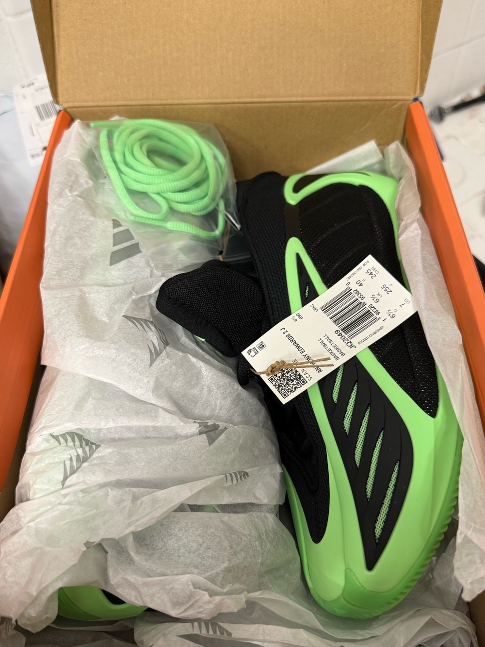 adidas Anthony Edwards 2 Size 7Y Black Lime Green Basketball Shoes NWT Box